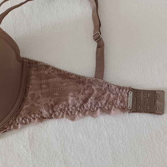 Chantelle Full Coverage Bra, 36DDD - Picture 11 of 15
